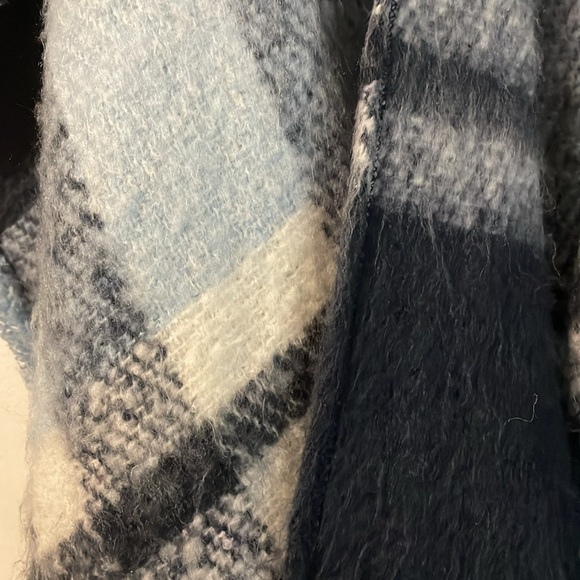 Aerie Open Front Cozy Plaid Pancho Blanket - Picture 2 of 5